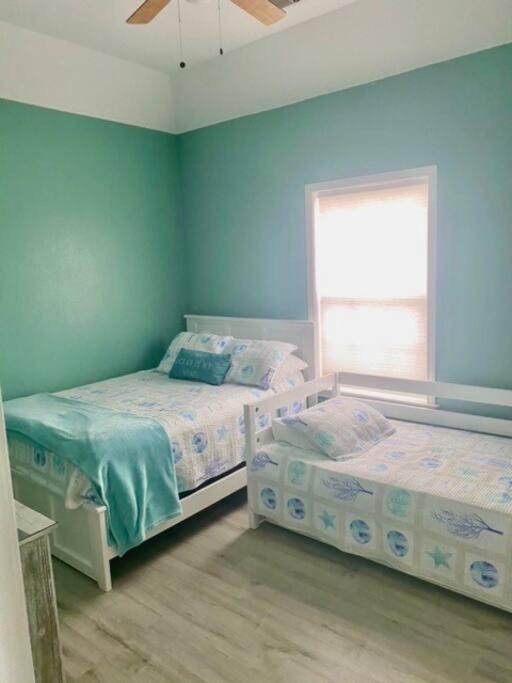 Sunny Delight - Sleeps 10 - Generous Space! Bolivar Peninsula Buitenkant foto