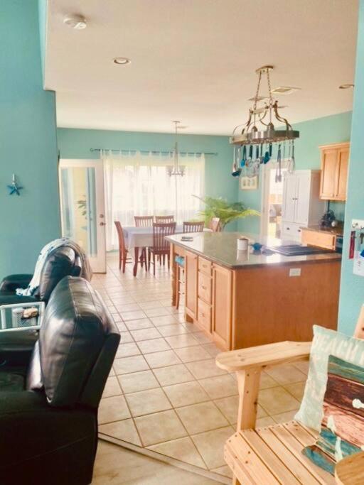 Sunny Delight - Sleeps 10 - Generous Space! Bolivar Peninsula Buitenkant foto
